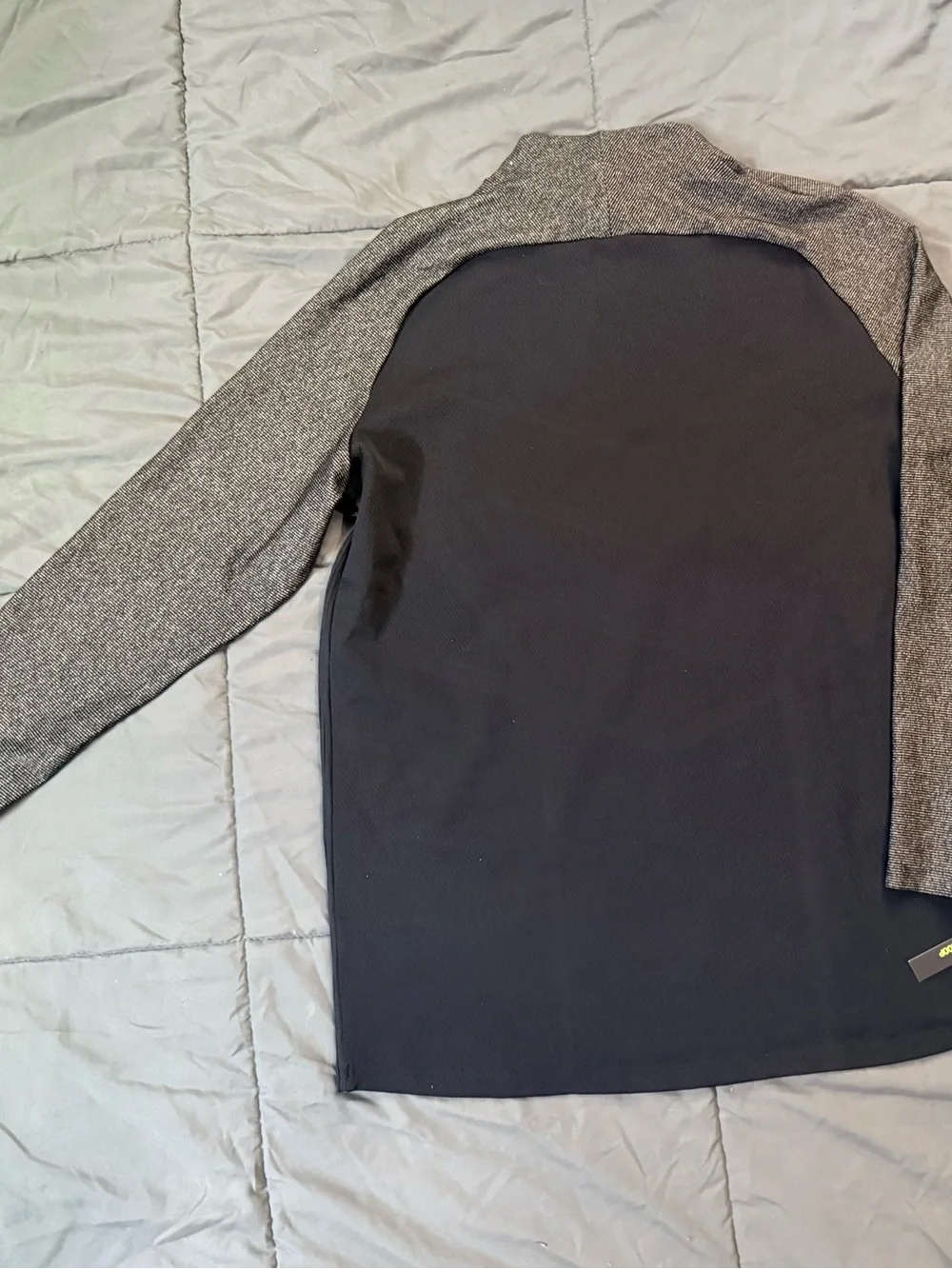Nike Men’s Black Performance Quarter-Zip Jacket with Gray Raglan Sleeves